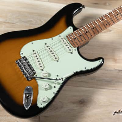 Xotic XSC-1 Alder S-Style w/ Roasted Flame Maple Neck – 2-Tone Burst (Demo) image 9