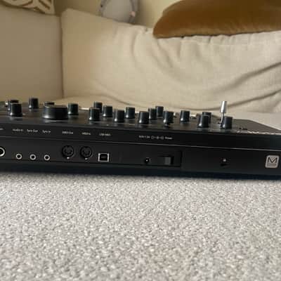 Modal Electronics Argon8X 8 Voice 61-Key Wavetable Synthesizer 2020 - Grey image 7