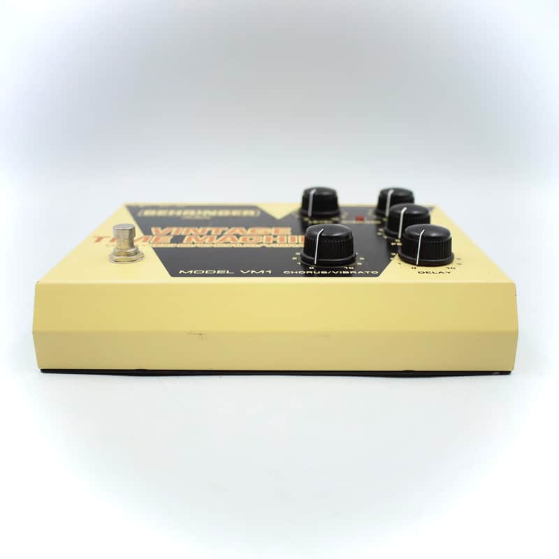 Behringer VM1 Vintage Time Machine Delay / Vibrato Guitar Effect