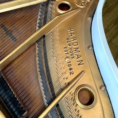 White Baby Grand Piano | Hardman Queen Anne Art-Case Designer image 5