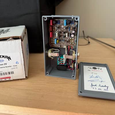Spaceman Atlas IV Ultra Limited Grey Edition Preamp Booster Handwired image 5