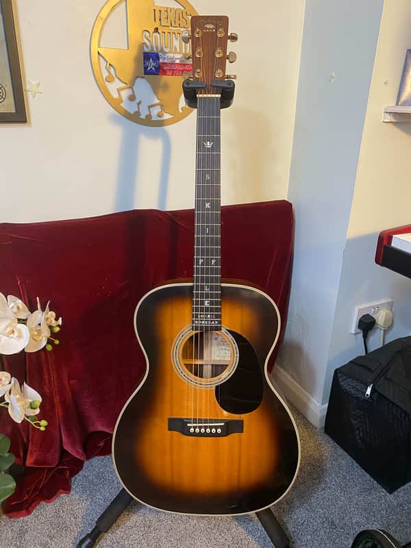 Martin 000-28 Lonnie Donegan Signature 2002 Sunburst 13-72 (Played by Peter Donegan on The Voice UK) image 1