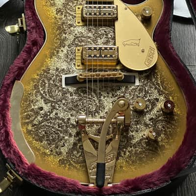 2024 Gretsch G6134TG Gold Paisley Penguin Bigsby Limited Edition image 4