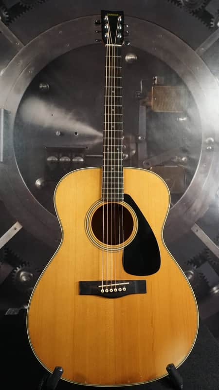Yamaha SJ-180 Acoustic Guitar – Solid Top w/ Chipboard Case image 1