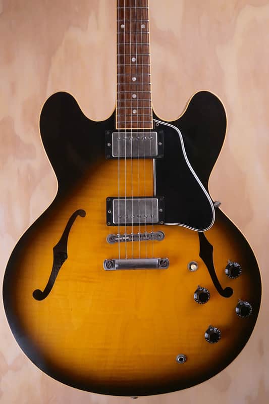 Gibson ES-335 Figured Semi-Hollow Electric Guitar, 1990 Model
