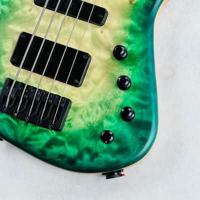 AC Guitars RetroB 5/35 Custom Figured Maple 5-String 2025 - Green Burst image 8
