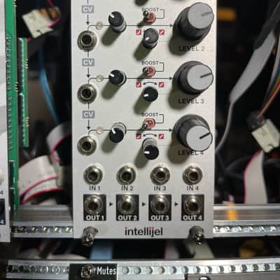 Intellijel Quad VCA Eurorack Synth Module | Reverb