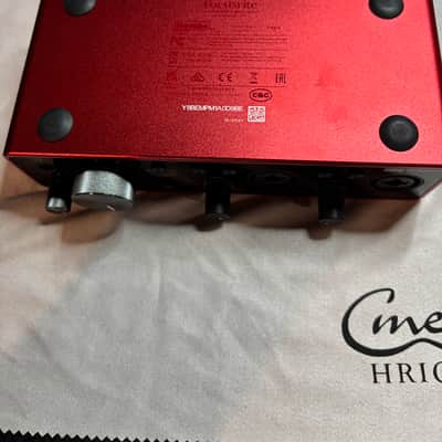 Focusrite Scarlett 2i2 3rd Gen USB Audio Interface 2019 - Present - Red / Black image 5