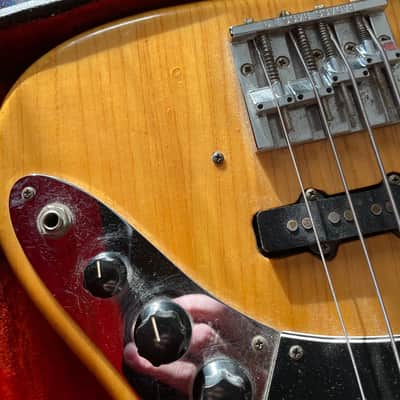 Vintage Fender Jazz Bass with Maple Fretboard 1976 - Natural image 15