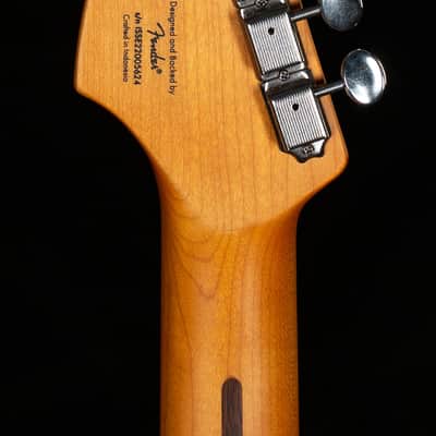 Squier 40th Anniversary Stratocaster Vintage Edition Maple Fingerboard Satin Sonic Blue (624) image 6