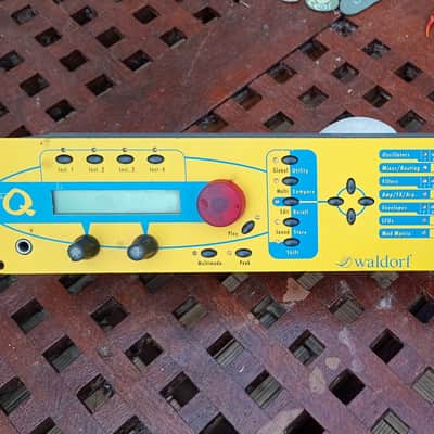 Waldorf Micro Q Rackmount Synthesizer 1999 - 2011 - Yellow image 1