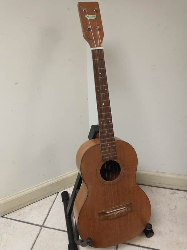 Vintage Harmony USA - Baritone Ukulele, 1950s image 1