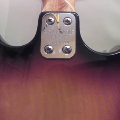 Univox  Hi flier custom 1968 Kurt Cobain mod image 7