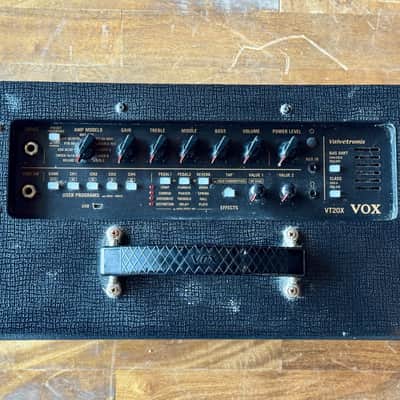 Vox Valvetronix VT20X Guitar Amplifier image 4