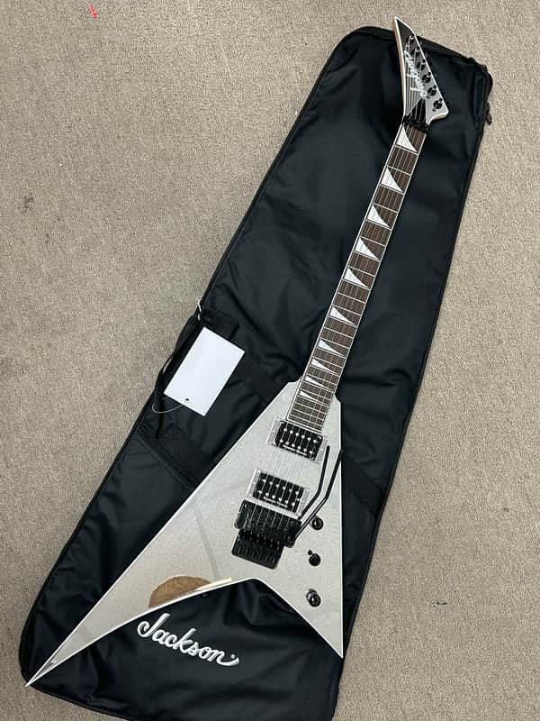 Jackson Pro Plus Series RR24 Rhoads Electric Guitar - Mirror image 1