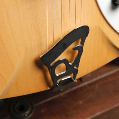 Rickenbacker 330 Mapleglo Semi-Hollow Electric Guitar 2024 Pre-Owned image 9