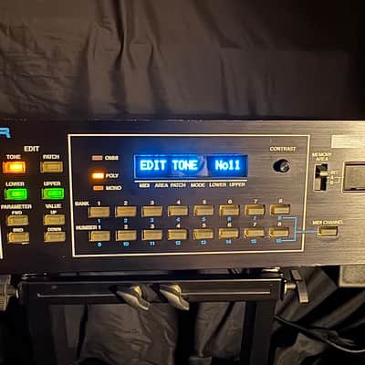 Roland MKS-80 Super Jupiter Rev 5 with custom OLED display - See VIDEO/Sound demo! image 10