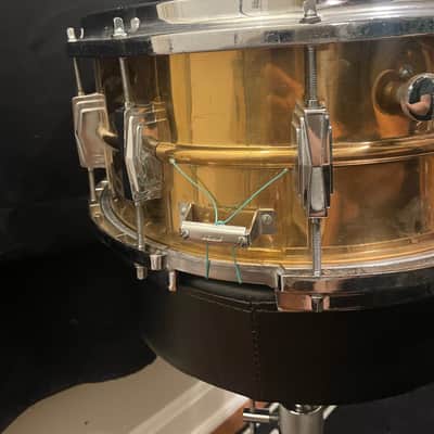 Ludwig No. 552 Bronze 6.5x14" 10-Lug Snare Drum with Rounded Blue/Olive Badge 1981 - 1984 - Clear-Lacquered Bronze image 4