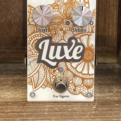 DigiTech Luxe Pitch Tune Chorus 2010s - White image 1