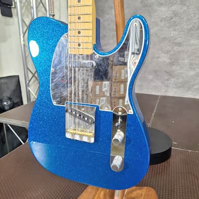 Fender J Mascis Signature Telecaster 2021 - Present - Bottle Rocket Blue Flake image 4