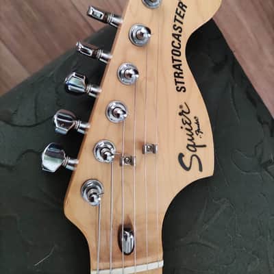 fender squier stratocaster made in Japan SQ serial 1983-1984 rare vintage post JV image 3