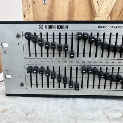 Immagine Klark Teknik DN360 2-Channel 31 Band Graphic Equalizer - Tested & Working #4705 - 4