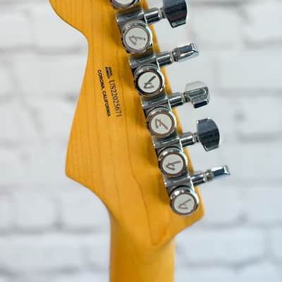 Fender American Ultra Stratocaster with Rosewood Fretboard 2019 - Present - Arctic Pearl image 10