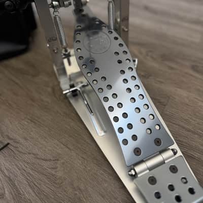 DW DWCPMDD2 MDD Machined Direct Drive Double Bass Drum Pedal - Polished 2025-2026 - Polished image 2