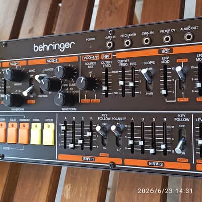 New Behringer Jt-2 Analog synthesizer image 8