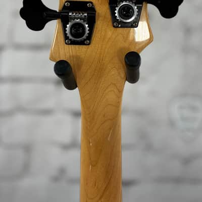 1985 Rickenbacker 4003 - Mapleglo with Black Hardware / Black Trim image 13