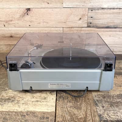 Technics SL 235 Changer / stacker Turntable For Local Pick Up in Milwaukee, WI image 6