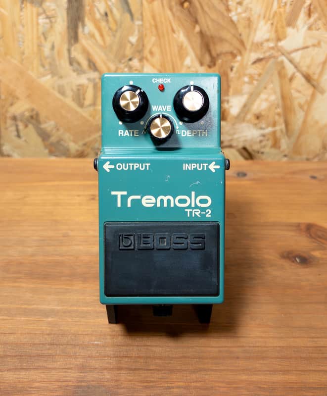 Boss TR-2 Tremolo Guitar Effect Pedal Tested image 1
