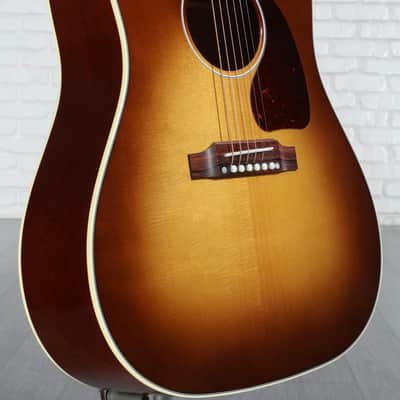 Gibson J45 2025 - Honeyburst image 1