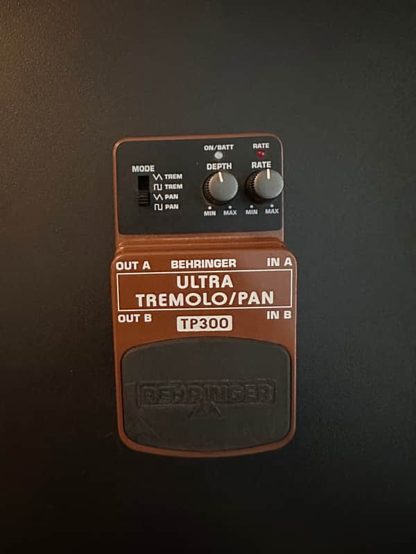 Behringer TP300 Ultra Tremolo/Pan | Reverb