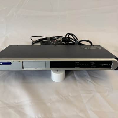 Symetrix Jupiter 8 2015 - Silver image 1