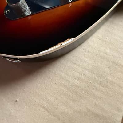 Fender American Deluxe Telecaster with Maple Fretboard 2004 - 2010 - 3-Color Sunburst image 4