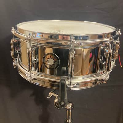 Sakae - 5.5x14" SDM1455T 10-Lug Snare Drum 2016 - Chrome image 1