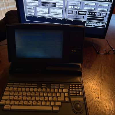 Atari stacy 1989 image 3