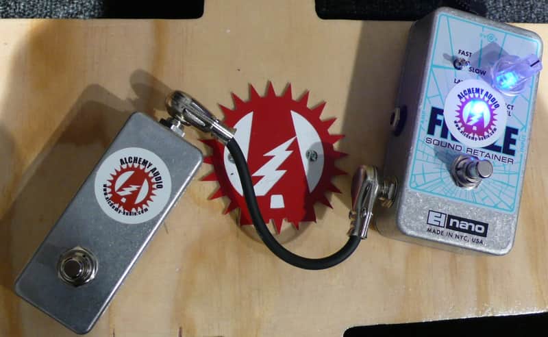 Alchemy Audio Modified Electro-Harmonix Freeze Soft Touch Switch LED / Knob Upgrade + External Box image 1