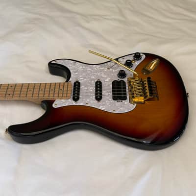 Carvin Bolt HSS Floyd Rose - Custom Shop Strat Killer - Made in USA - Sunburst - Free Pro Setup image 5
