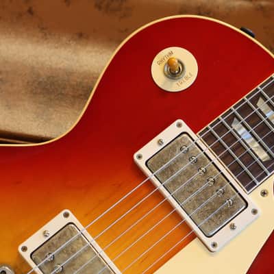 Unplayed! 2025 Gibson Custom Shop 1958 Reissue Les Paul Standard Electric Guitar Murphy Lab Light Aged Cherry Sunburst + COA OHSC image 3