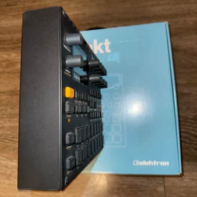 Elektron Digitakt 2017 - 2024 - Black image 2
