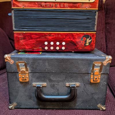 Hohner Erica 2-row button accordion in G/C image 1