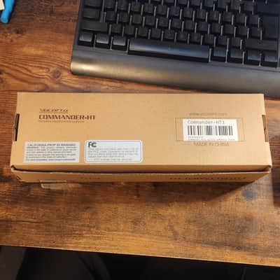VocoPro Commander HT-3 Wireless Microphone / PR-34 Reciever 2020s - Matte Black and Grey and Silver image 4