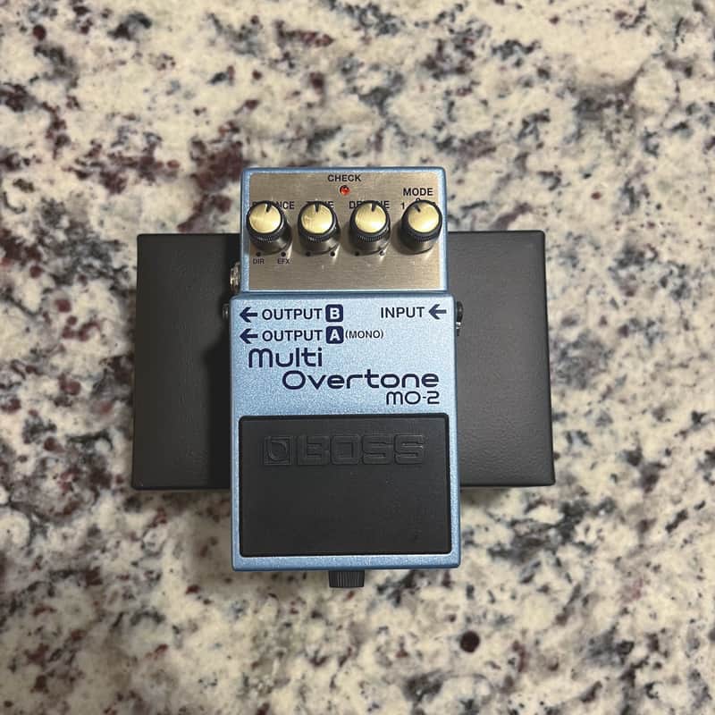 Boss MO-2 Multi Overtone