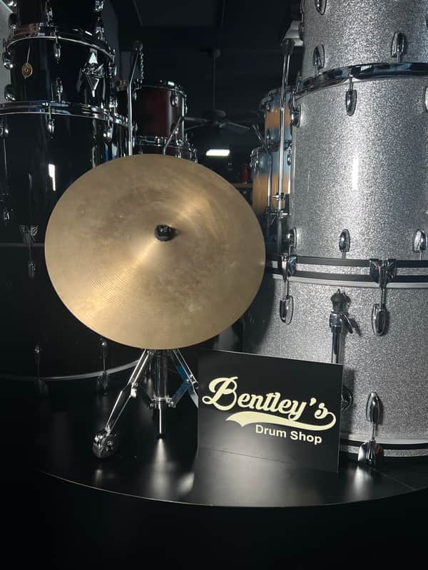 Vintage 60's Zildjian 18" Medium Crash 1380g. (Bag 4) image 1