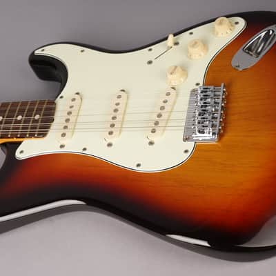 Fender Japan Stratocaster XII - MIJ - 2002 - Sunburst w/HSC image 14