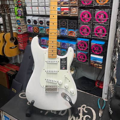 Fender American Original 50s Stratocaster Maple Fretboard - White Blonde image 2