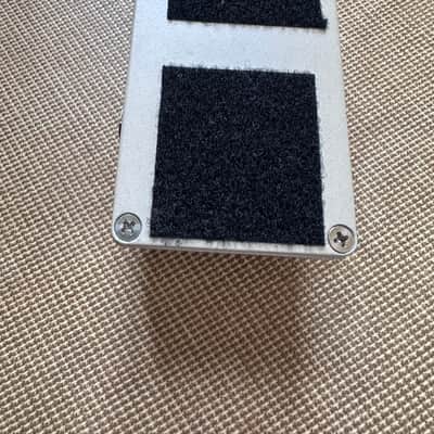 JHS Pollinator V2 image 3