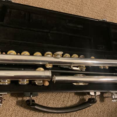 Yamaha YFL 262 - Open Hole Flute, New Pads, Clean image 9